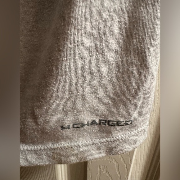 Under Armour Women's Gray Tank Top - Picture 4 of 4